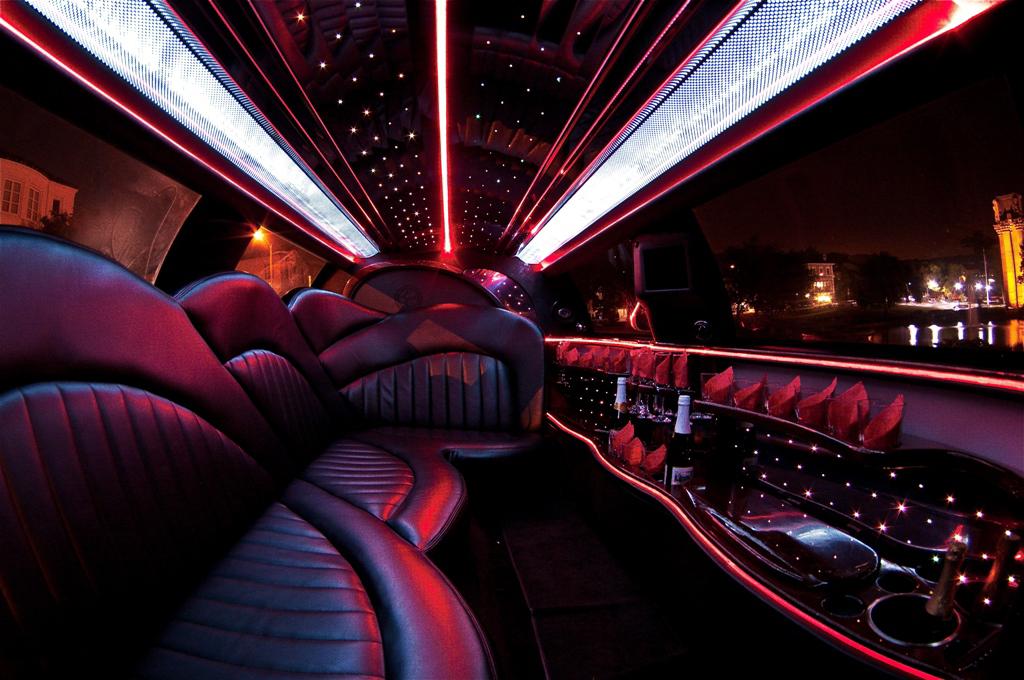 Lincoln Stretch Limousine